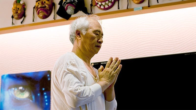 Ilchi Lee bowing meditation