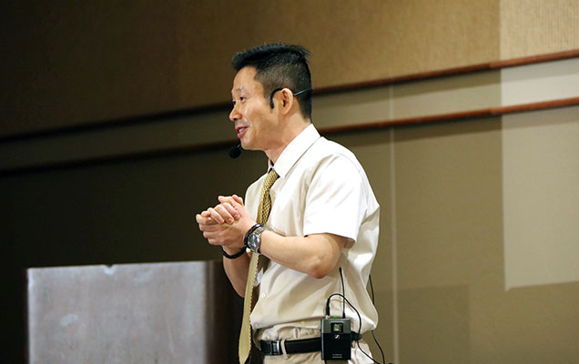 Body & Brain Yoga Arizona regional manager Sungchul Jang